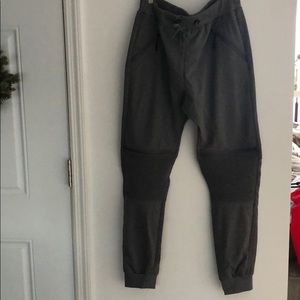 Men’s sweatpants